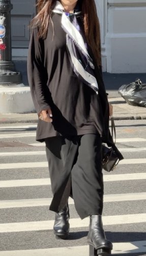 all-black monochromatic outfit