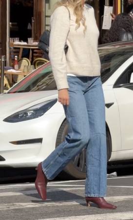 Mid Rise Straight Jeans